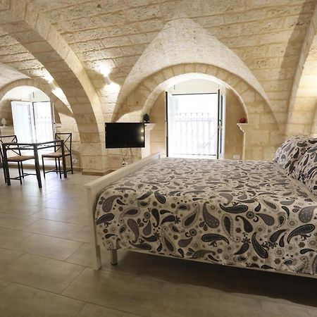 Due Passi Dal Borgo Antico 3 Apartment Бари Екстериор снимка