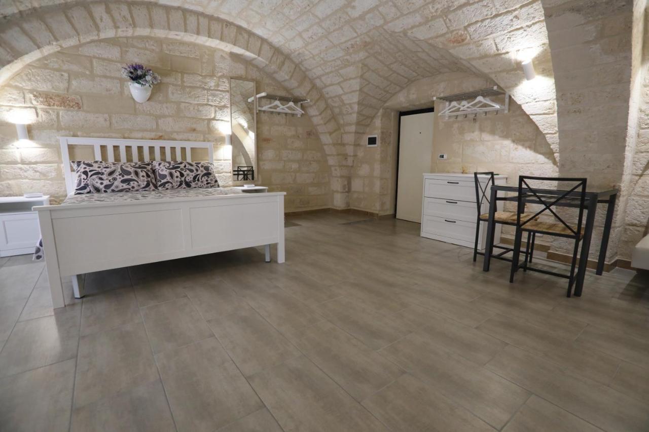Due Passi Dal Borgo Antico 3 Apartment Бари Екстериор снимка