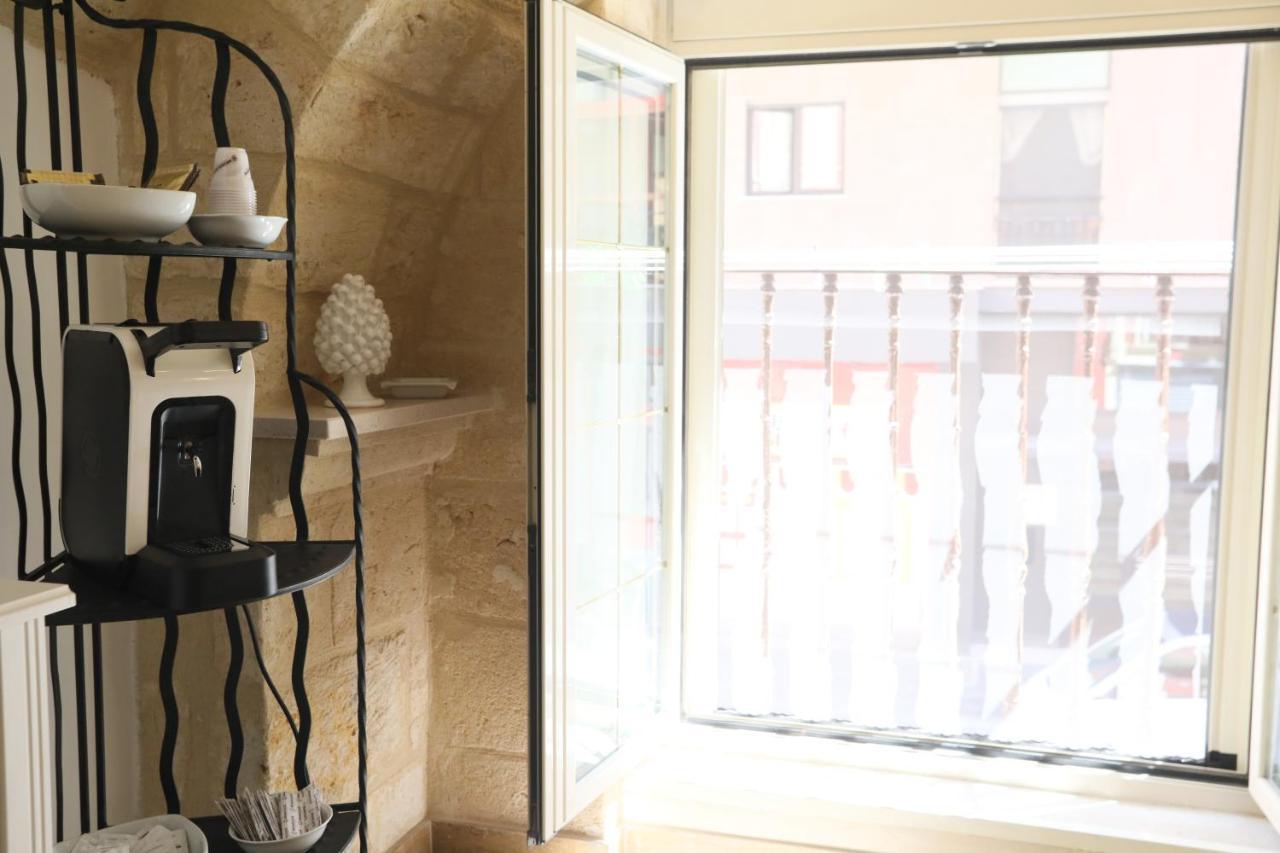 Due Passi Dal Borgo Antico 3 Apartment Бари Екстериор снимка
