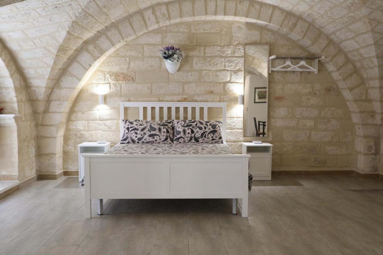 Due Passi Dal Borgo Antico 3 Apartment Бари Екстериор снимка